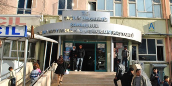 Karnında 15 kilo kitle ile yıllarca yaşadı