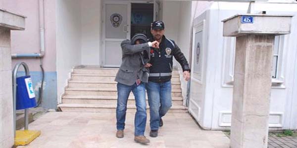 Ayrılmak isteyen nişanlısını tehdit etti