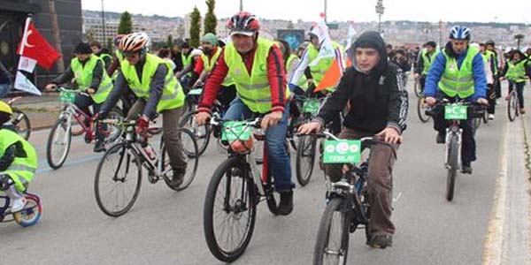 Samsun'da Yeşilay için pedal çevirdiler
