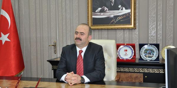 Siirt Valisi Ayd�n kan daval� iki aileyi bar��t�rd�