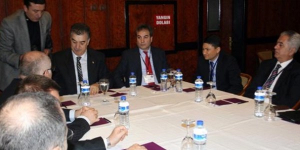 �nsan haklar� toplant�s�nda insan hakk� ihlali