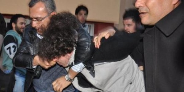Protestocu öğrenci: Bakan elini uzattı, ben sıkmadım