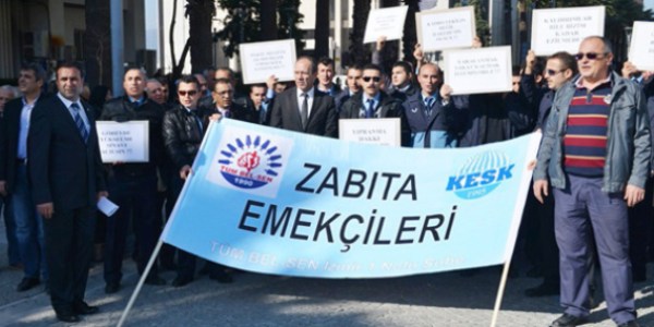 Zab�taya y�nelik sald�r�lar �zmir'de protesto edildi