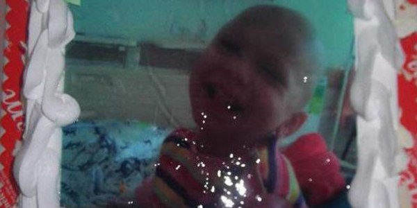 Annesi olmadan ilk do�um g�n�n� kutlad�