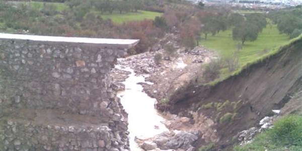 DSİ'nin Soma'da yaptığı taşkın önleme seti yıkıldı