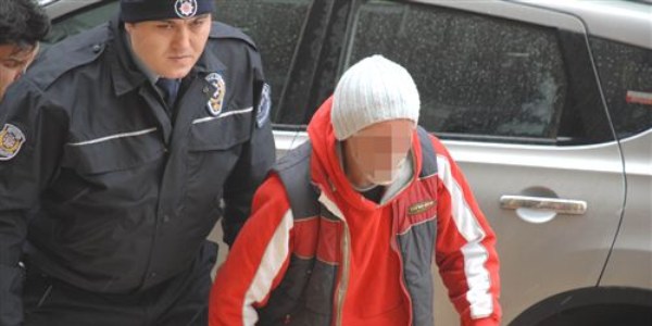 Alkollü şahıs el arabasını çaldı