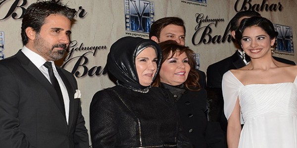 Erdoğan, 'Gelmeyen Bahar' filmini izledi/ Video
