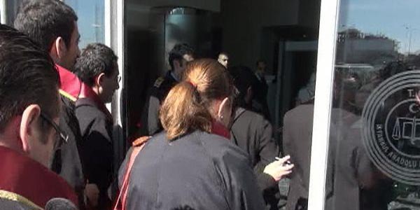 Adliyede X-Ray gerginli�i