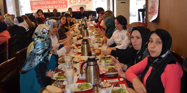 'İşsiz ev hanımları için çocuk bakıcılığı' projesine ilgi büyük