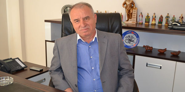 Belediye meclis üyesi dolandırılmak istendi