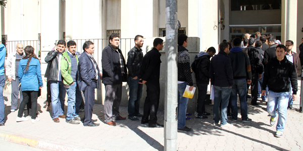 63 kişilik zabit katibi kadrosuna 2 bin 553 başvuru