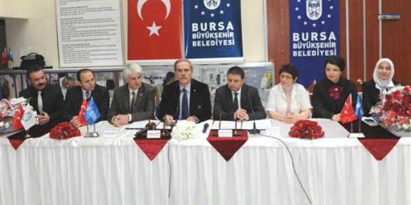 Kadınlara en anlamlı hediye büyükşehirden