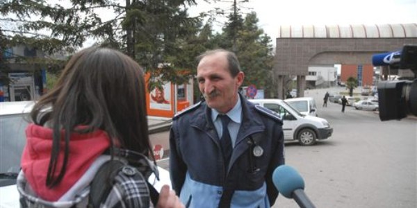 Öğrenciyle zabıta komiserinin dolmuş diyalogu