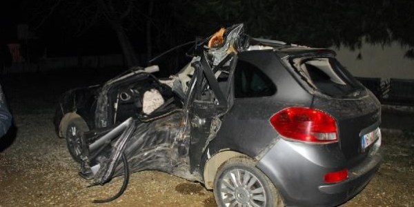 Yalova'da feci kaza: 3 ölü, 1 yaralı