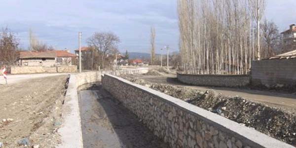 Gölhisar Belediyesi dere ıslahı çalışmaları başlayacak