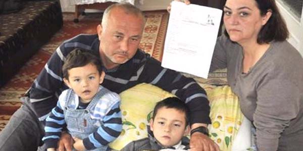 Engelli oğlu için 'evde bakım maaşı' bağlatma mücadelesi veriyor