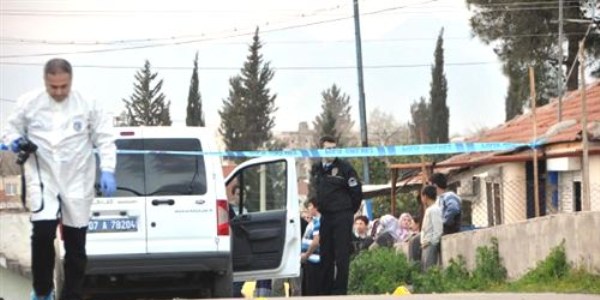 Kesilen otomobil lastiği 2 kişinin ölümüne neden oldu
