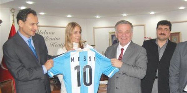 Yalova'ya 19'uncu karde� �ehir Arjantin'den