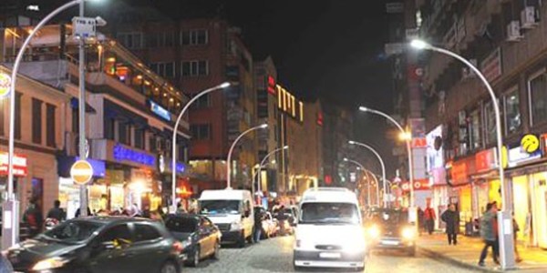 Ayd�nlatma direklerine vatanda�lardan tam not