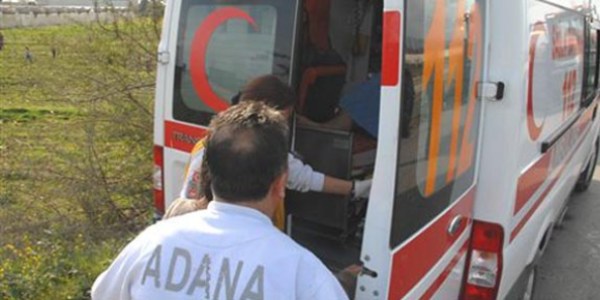 Otomobil sulama kanalına uçtu: 5 yaralı