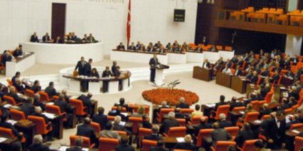 Sağlık personeline yapılan yanlış ödemelere af...