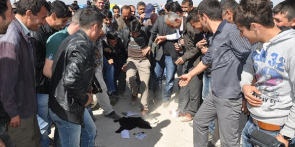 Habur Sınır Tapısı'nda kontak kapatma eylemi