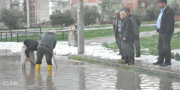 Soma'da dolu etkili oldu