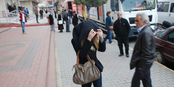 Tacizcisi yerine başkasını bıçakladı