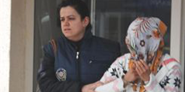 E�ini bo�arak �ld�rmekle su�lanan kad�n 14 ay sonra tutukland�