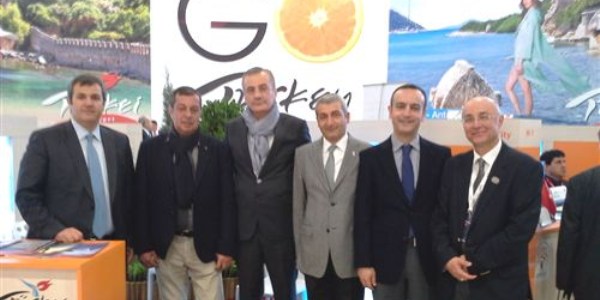 Berlin'de Antalya r�zgar� esti