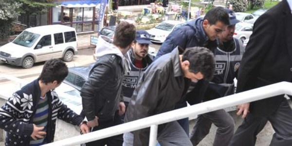 Zonguldak'ta uyuturucu operasyonu: 4 gzalt