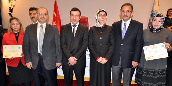 Aile akademisi, mutlu ailenin �ifrelerini anlat�yor