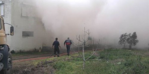 Yang�nda mahsur kalan iki i��i son anda kurtar�ld�