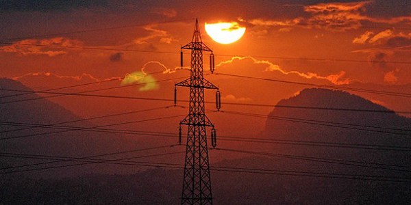 Elektrikte düşen tüketim fiyatı da düşürdü