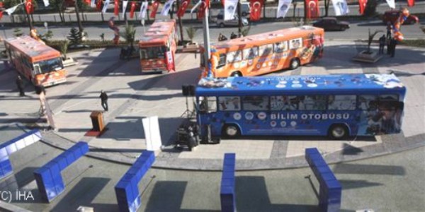 Mobil Bilgi ve �ocuk Akademisi projeleri devam ediyor