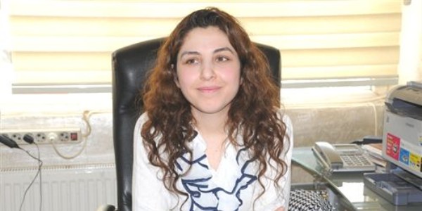 Cizre Eski Belediye Ba�kan Yard�mc�s� Han�m Onur g�revine iade edildi