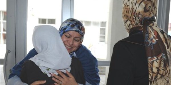 ÇOGEM çalışanları gönül elçisi olduğu ailelerle yemekte buluştu