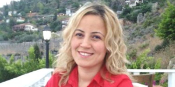 Polis memuru 6'ncı kattan düşüp öldü/ Video