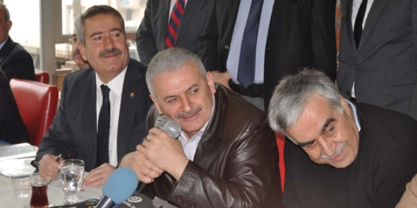 Bakan Yıldırım'dan atanamayan öğretmene: En yüksek puanı al atan/ Video