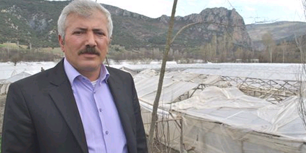 Amasya'da şiddetli fırtına seraları vurdu