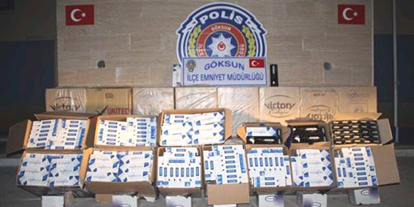 Düdüklü tencereden kaçak sigara çıktı