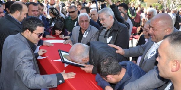 Gözde polis toprağa verildi