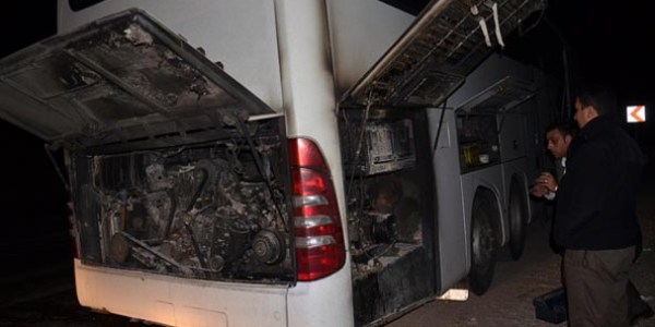 Otobüs yangını ucuz atlatıldı
