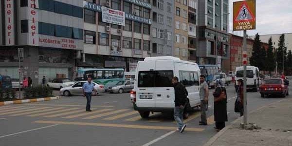 Trafikte en çok yayalar ölüyor