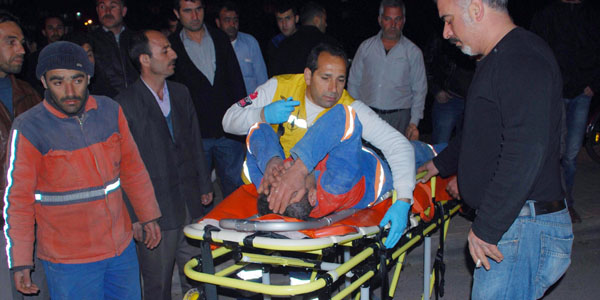 Çöp aracı ile konteyner arasında ayağı sıkışan işçi yaralandı