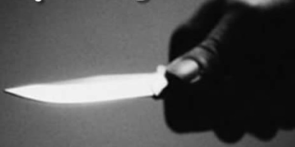 Okul kantininde b��akl� kavga