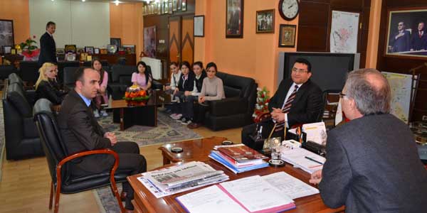 K�z Meslek Lisesi ��rencileri �talya'da e�itim alacak