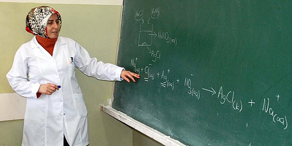Memur-Sen üyeleri serbest kıyafetle çalıştı