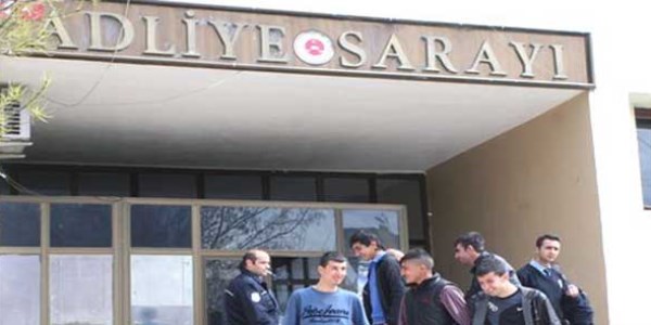 Okul müdür yardımcısının darp edildiği iddiası