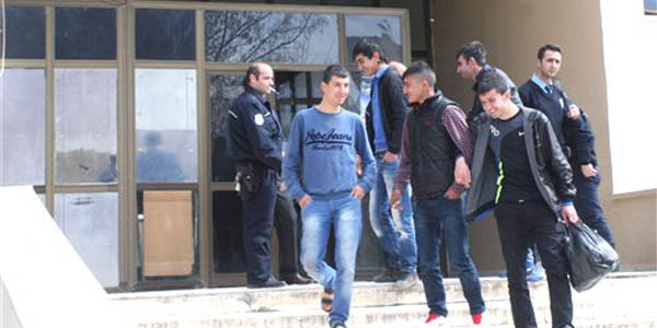 Silvan'da okul mdr yardmcsnn darp edildii iddias